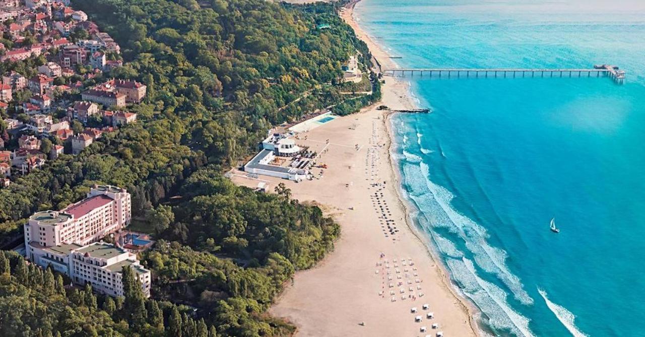 Tia Maria Is Situated In The Southern Part Of The Sunny Beach Resort Exterior photo
